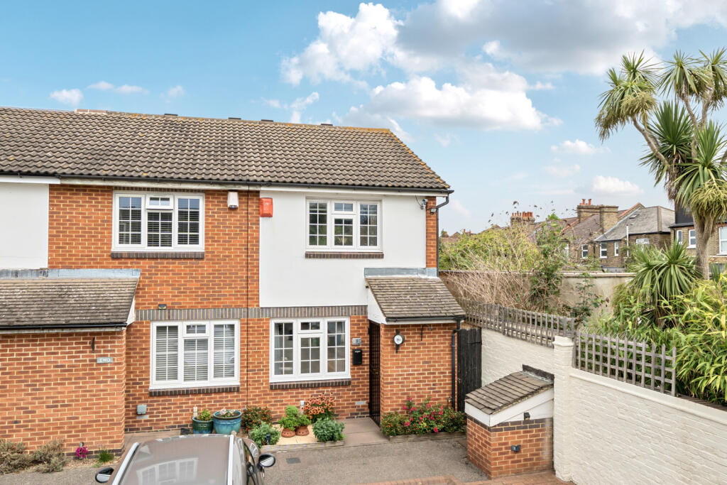 Main image of property: Muncies Mews, London