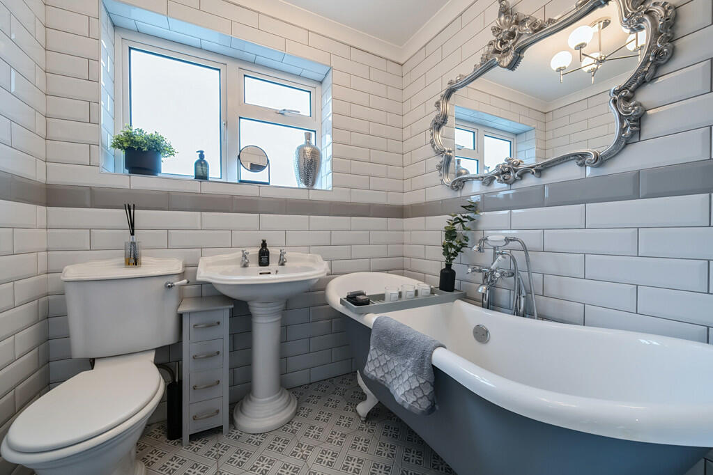 Additional property image - Shirehall Road, Dartford, Kent