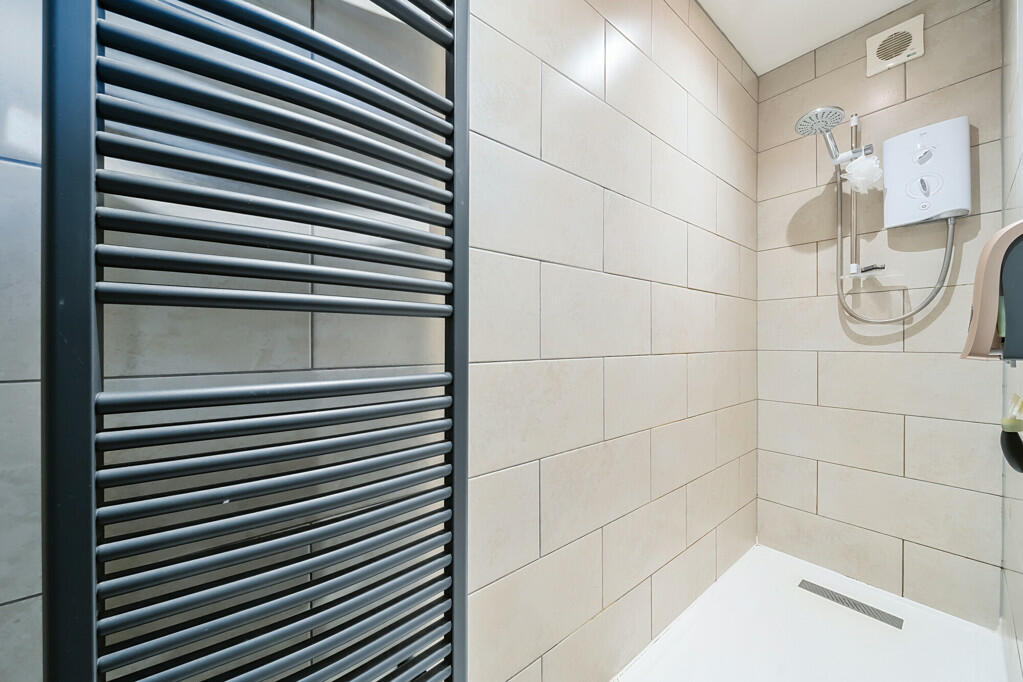 Additional property image - Shirehall Road, Dartford, Kent