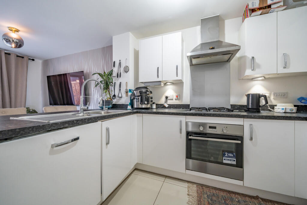 Additional property image - Burroughs Drive, Dartford, Kent