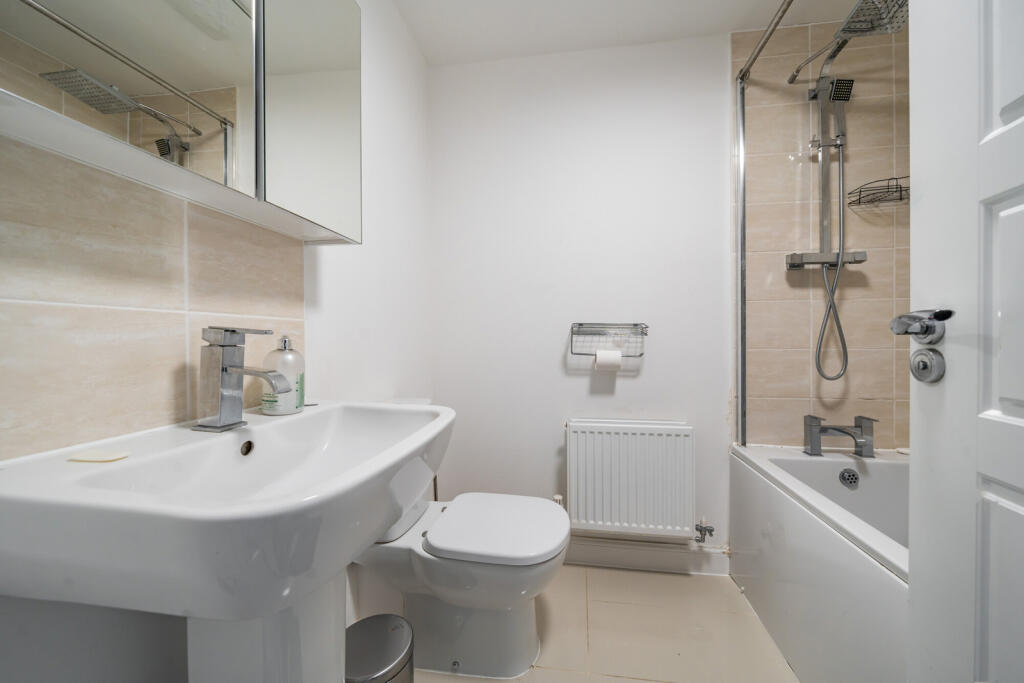 Additional property image - Burroughs Drive, Dartford, Kent
