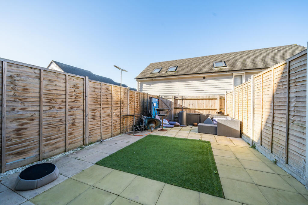 Additional property image - Burroughs Drive, Dartford, Kent