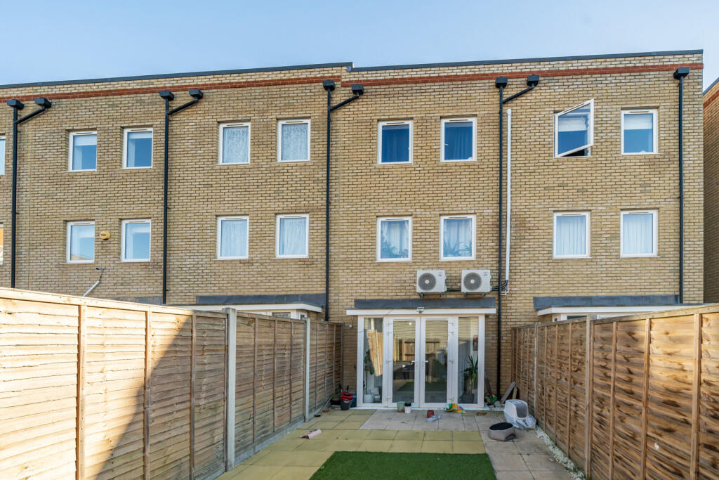Additional property image - Burroughs Drive, Dartford, Kent