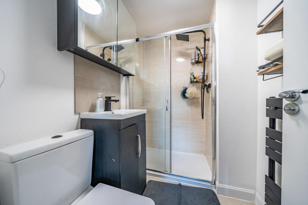 Additional property image - Burroughs Drive, Dartford, Kent