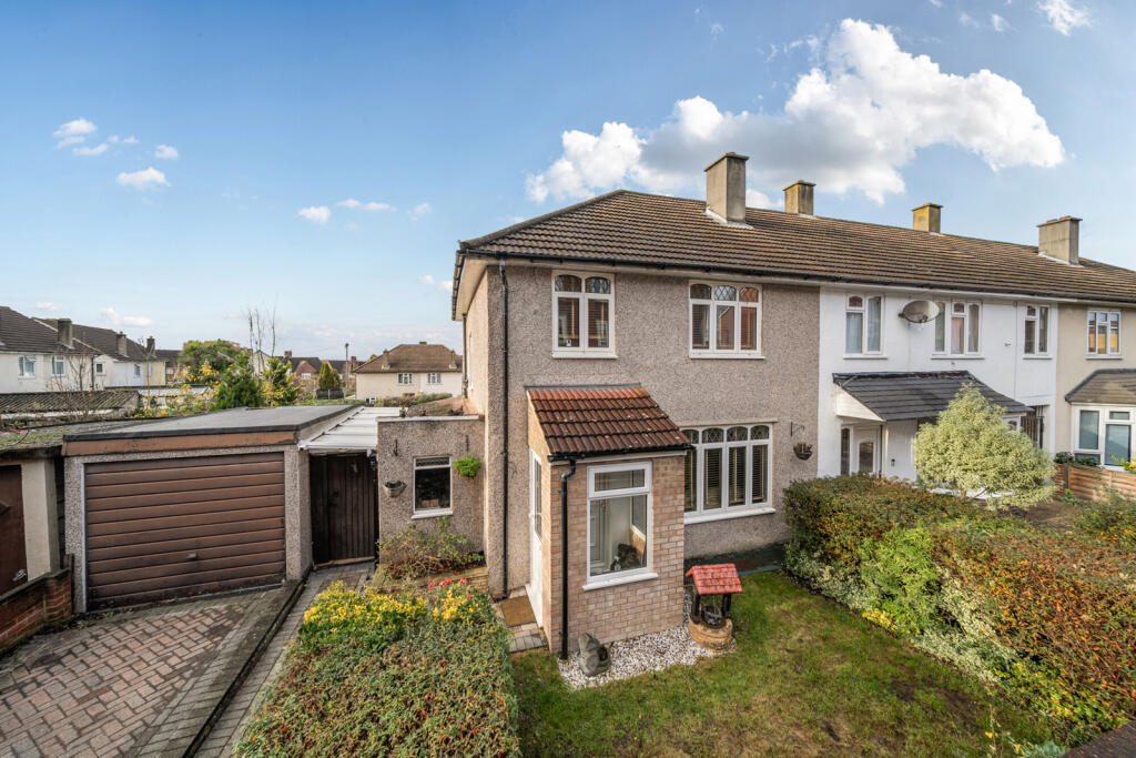 Main image of property: Sandling Rise, London