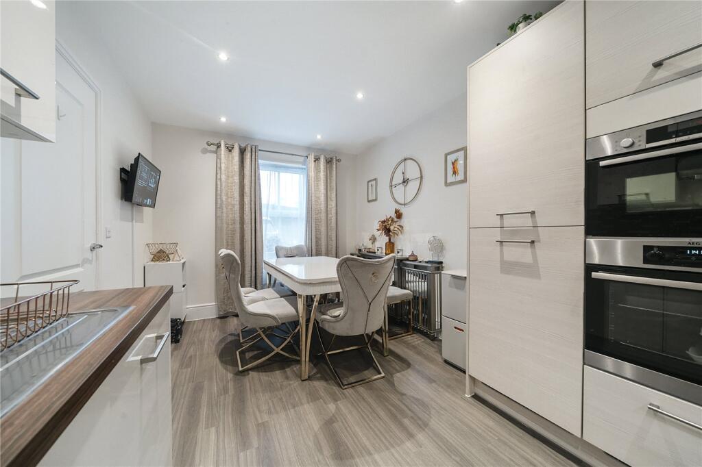 Additional property image - Tickner Drive, Weldon, Ebbsfleet Valley