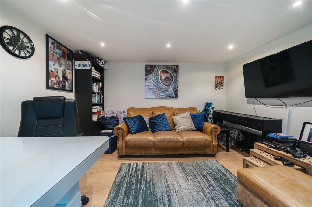 Additional property image - Tickner Drive, Weldon, Ebbsfleet Valley