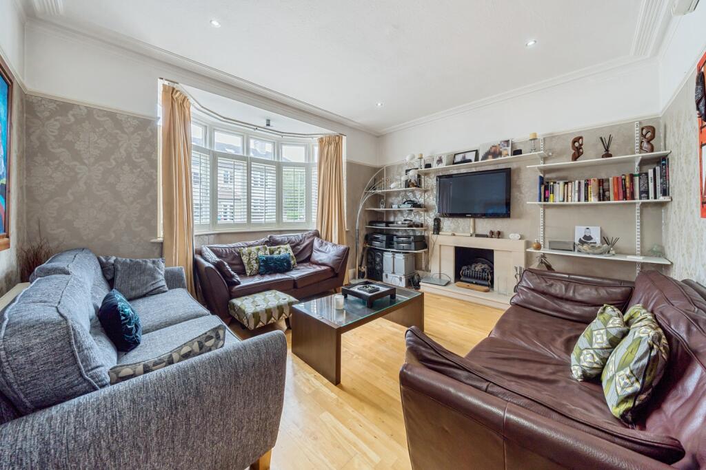 Additional property image - Alexandra Crescent, Bromley