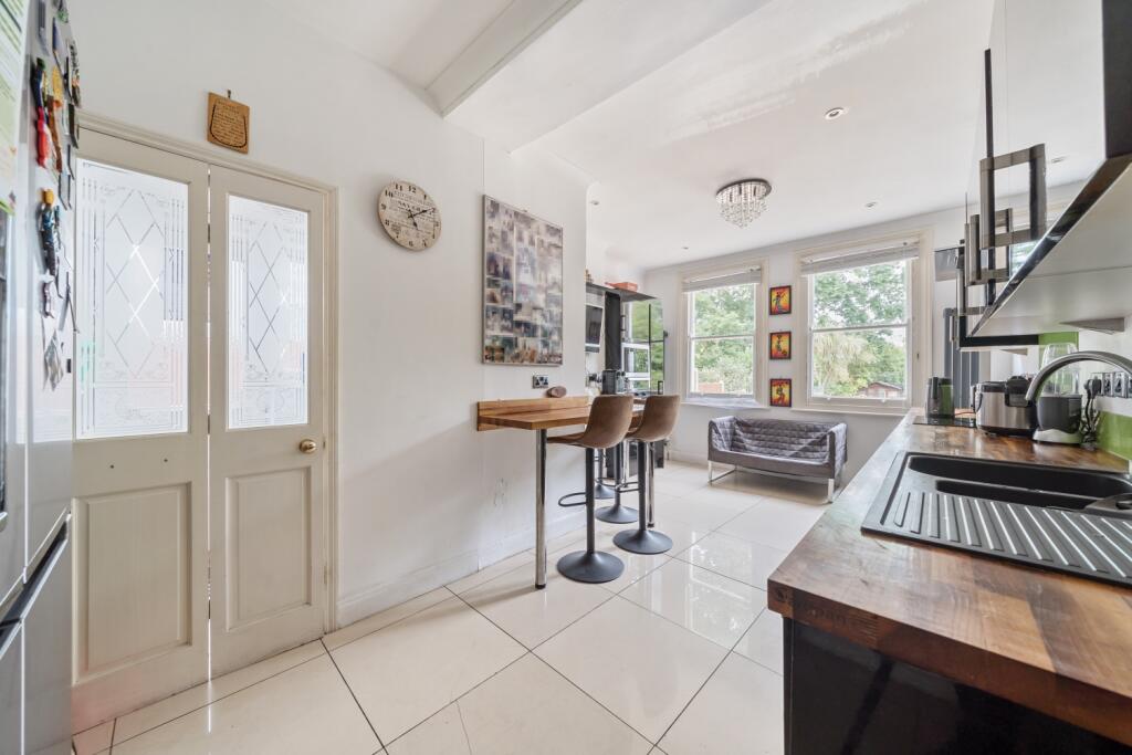 Additional property image - Alexandra Crescent, Bromley