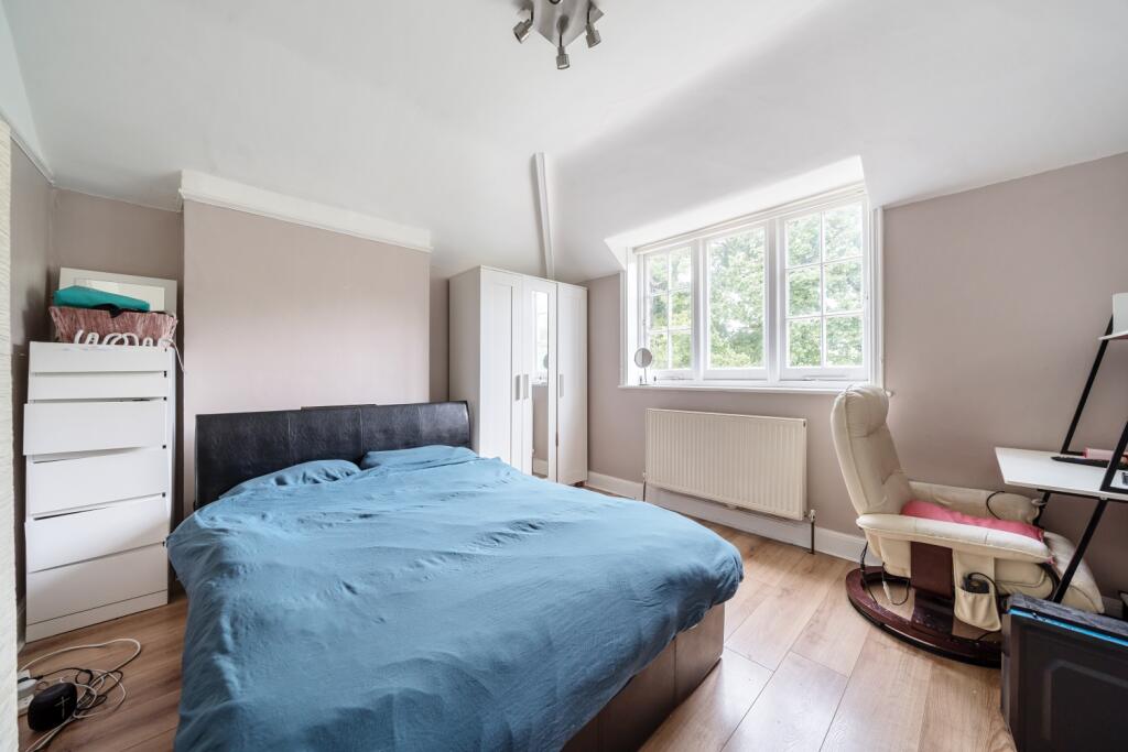 Additional property image - Alexandra Crescent, Bromley