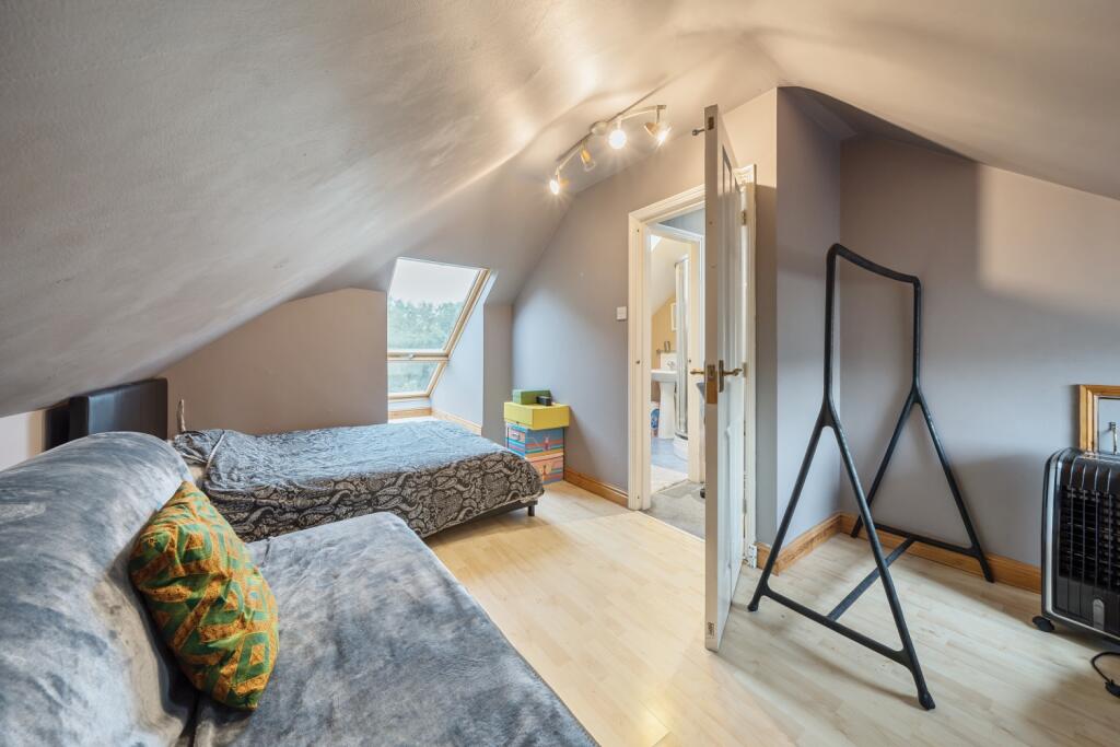 Additional property image - Alexandra Crescent, Bromley
