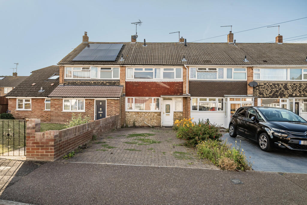 Main image of property: Pembury Way, Rainham, Gillingham