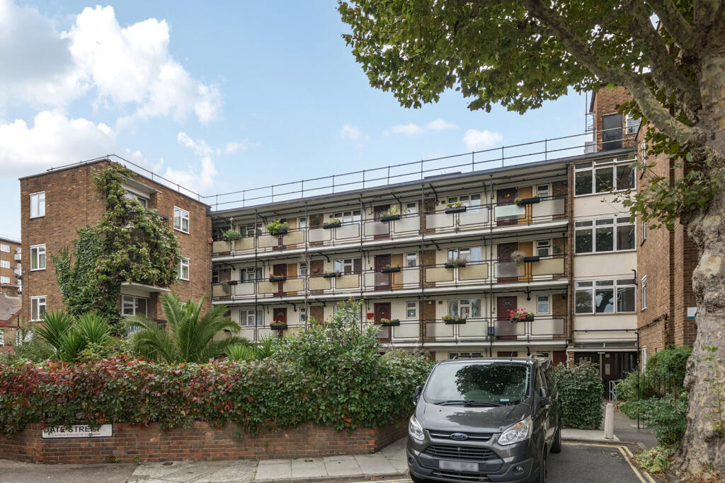 Main image of property: Cadiz Street, London