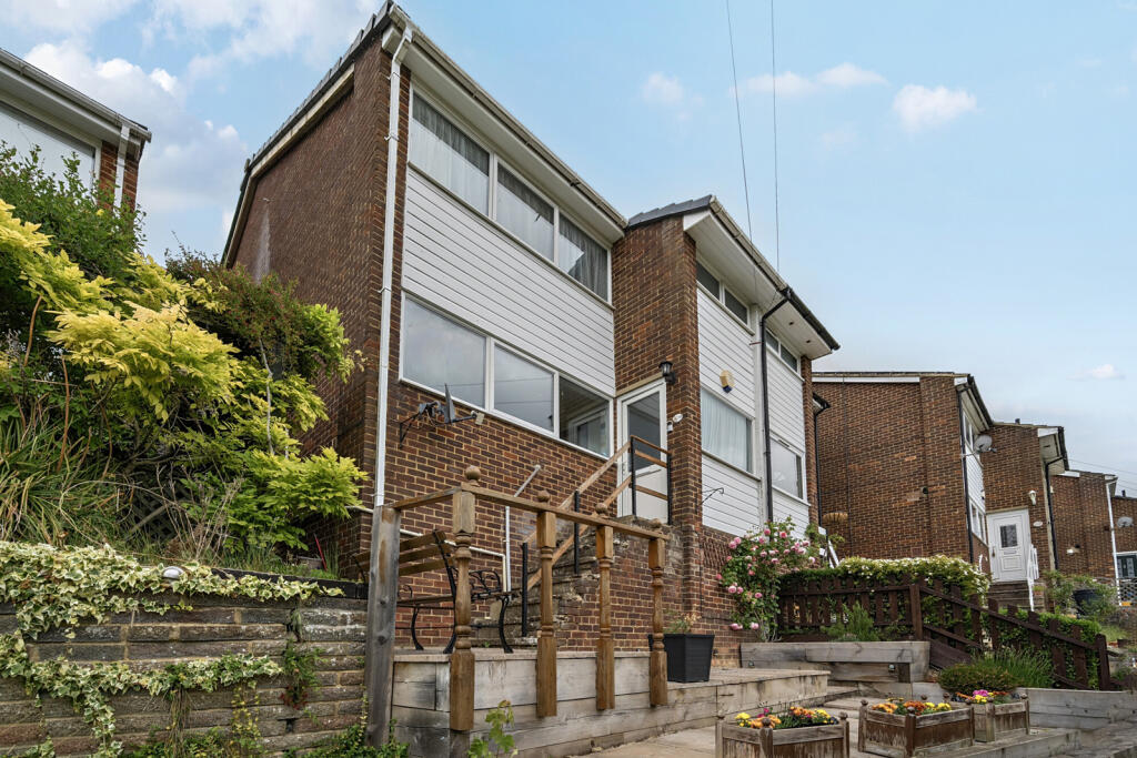 Main image of property: Charles Drive, Cuxton, Rochester