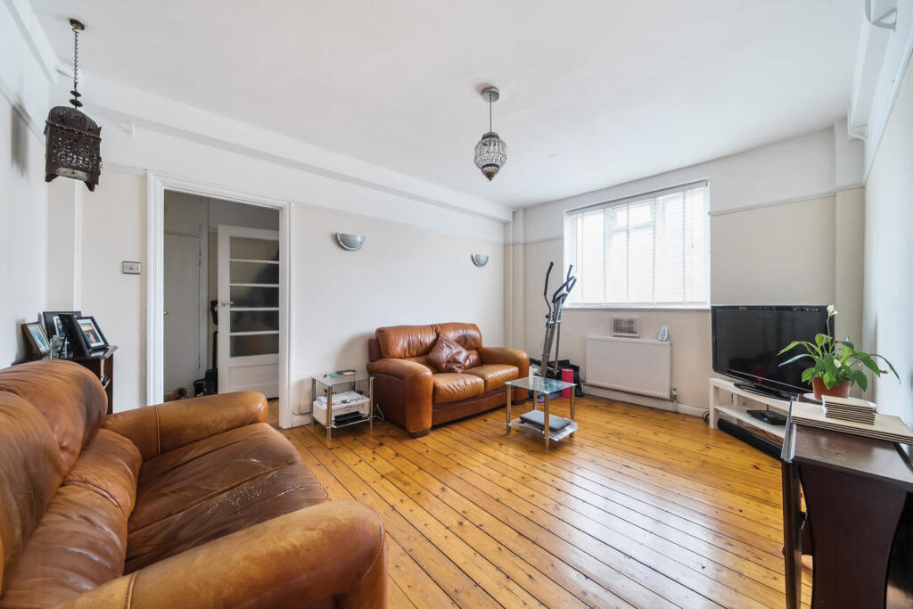 Main image of property: Elmers End Road, London