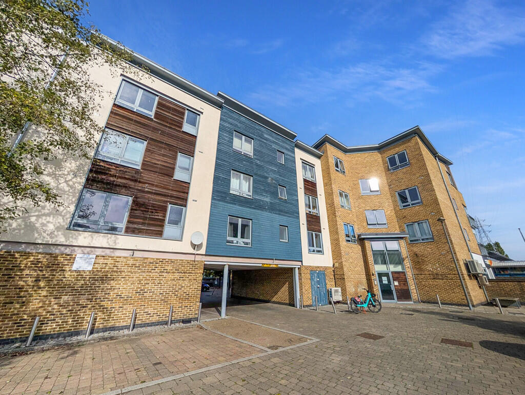 Main image of property: Quayside Drive, Colchester, CO2
