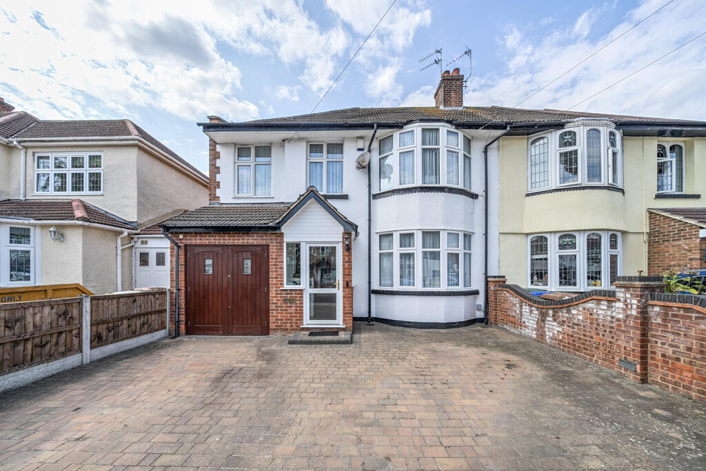 Main image of property: Cavendish Avenue, Welling