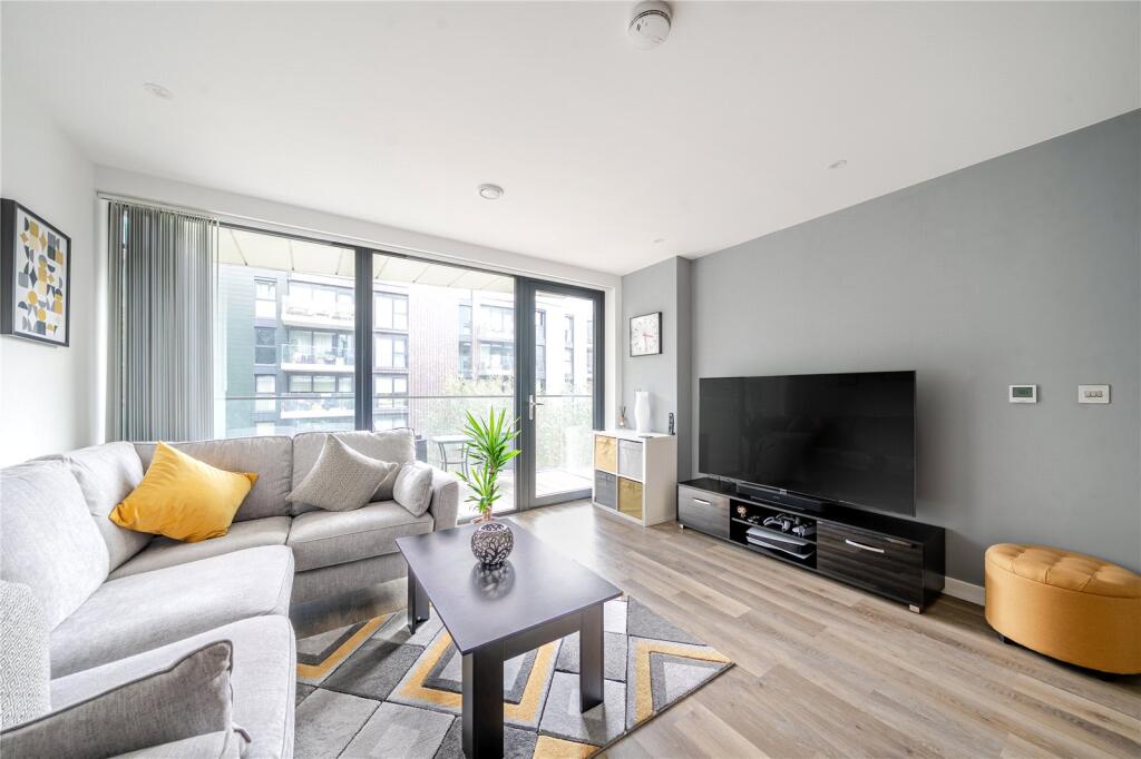 Main image of property: Hawthorne Crescent, Greenwich