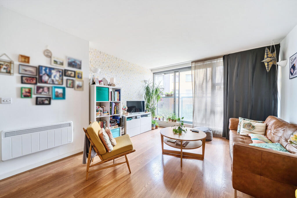 Main image of property: Deals Gateway, London