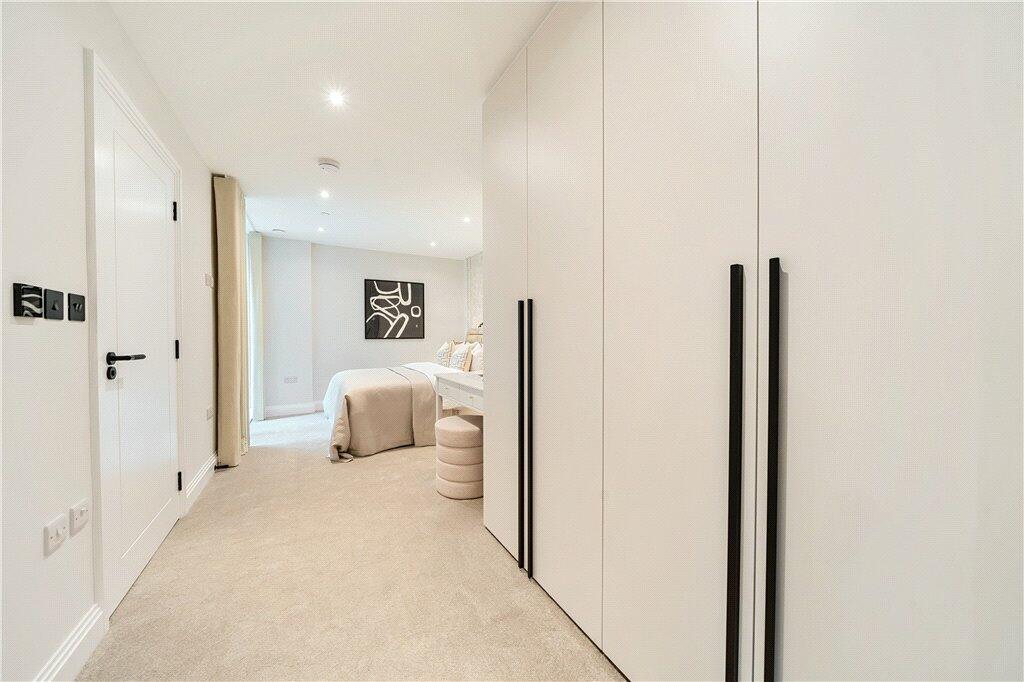 Additional property image - Tweedy Road, Bromley