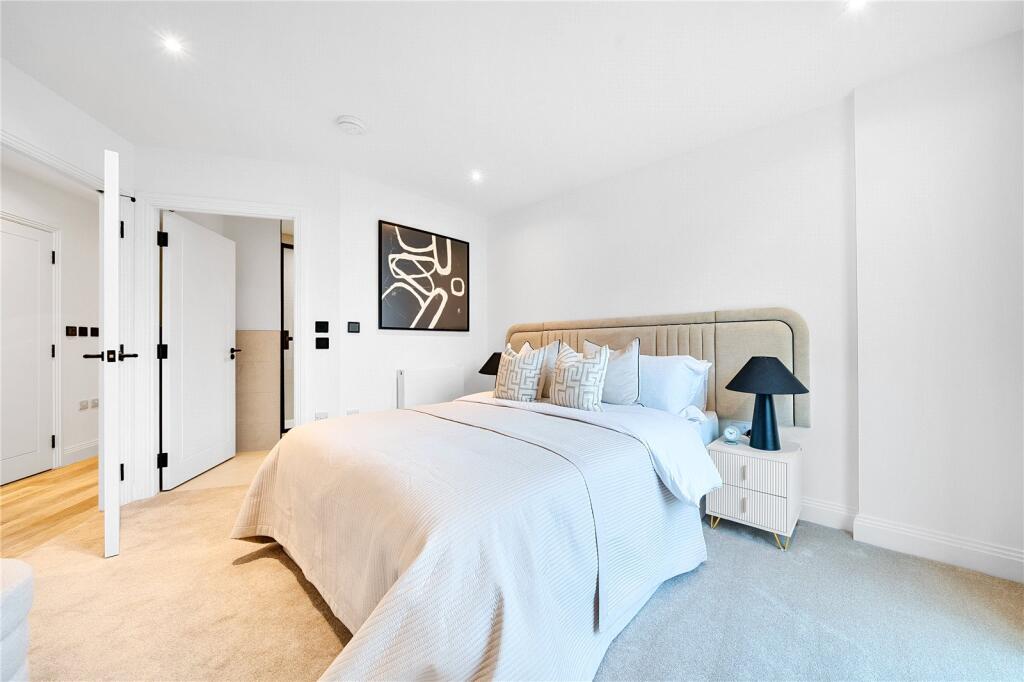 Additional property image - Tweedy Road, Bromley