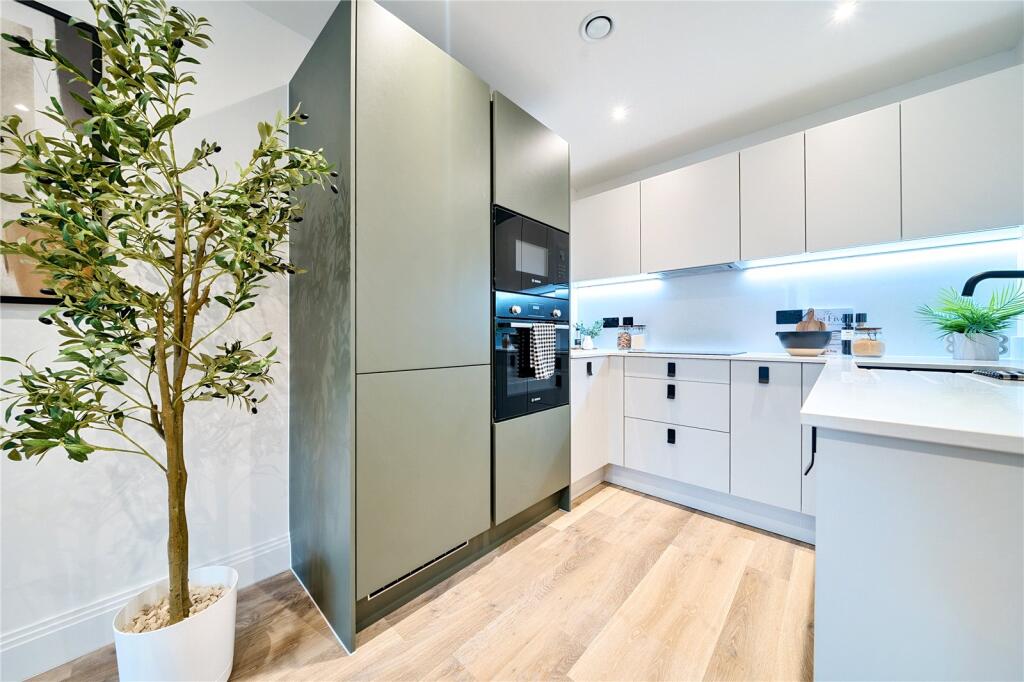 Additional property image - Tweedy Road, Bromley