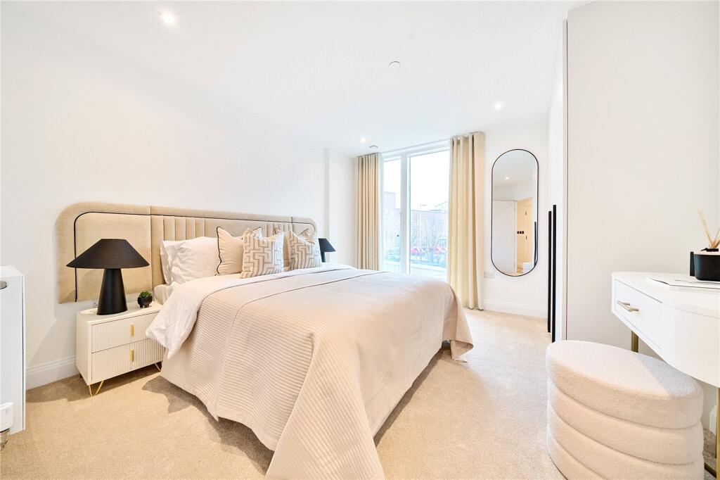 Additional property image - Tweedy Road, Bromley
