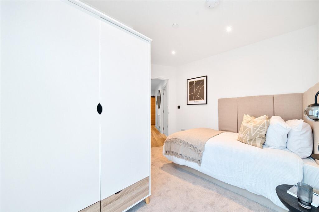 Additional property image - Tweedy Road, Bromley