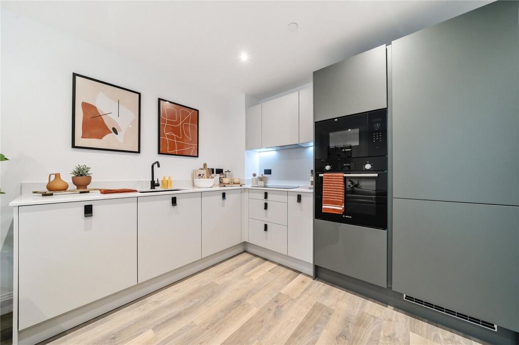 Additional property image - Tweedy Road, Bromley