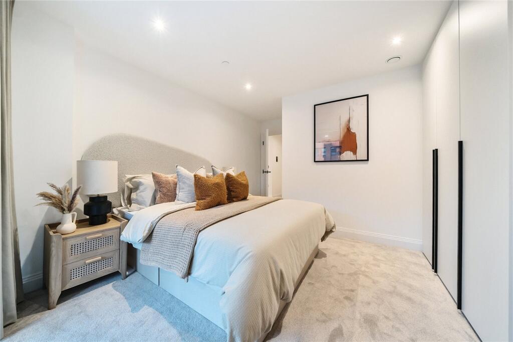 Additional property image - Tweedy Road, Bromley