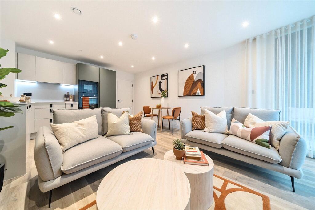 Main image of property: Tweedy Road, Bromley