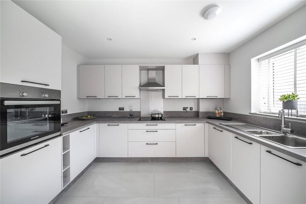 Main image of property: Heritage Walk, Snodland, Kent