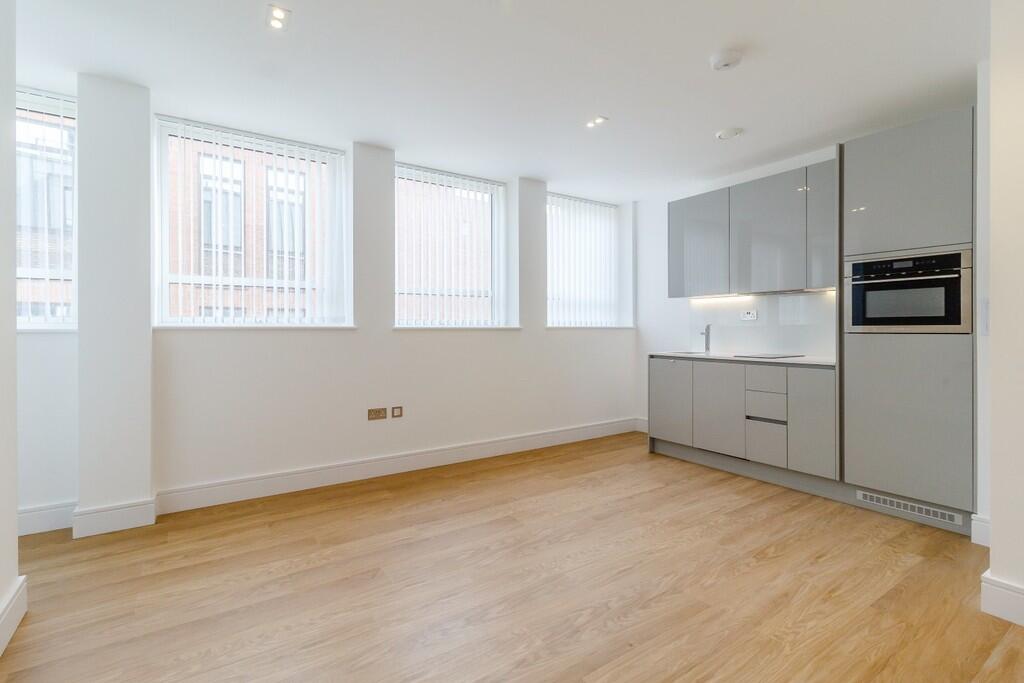 Main image of property: High Street, Rickmansworth