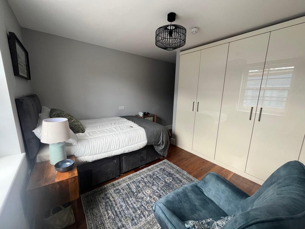 Main image of property: Studio Suite 1, Henderson House