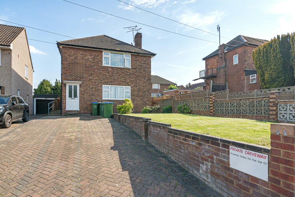 2 bedroom for sale in Colyers Lane, Erith, DA8