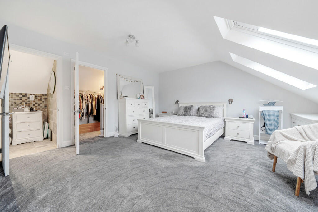 Additional property image - Avenue Road, Kent