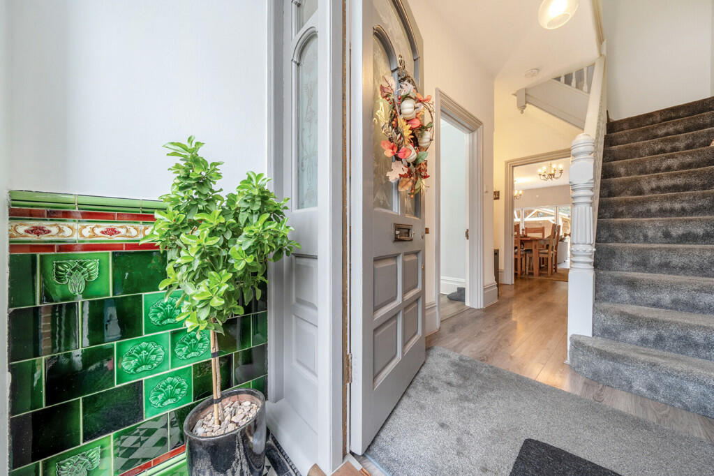 Additional property image - Avenue Road, Kent