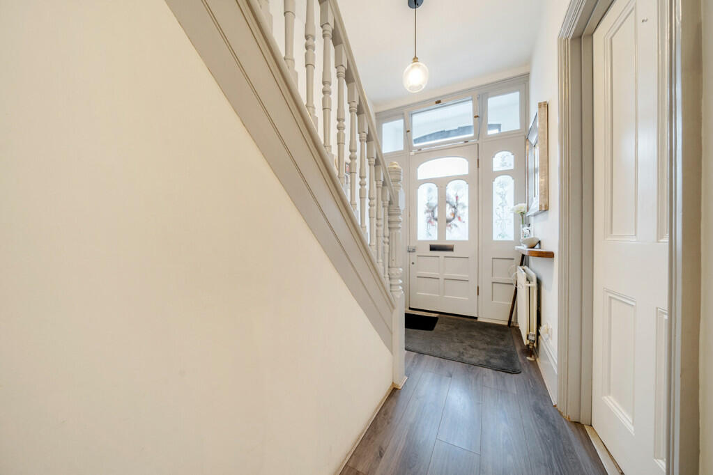 Additional property image - Avenue Road, Kent