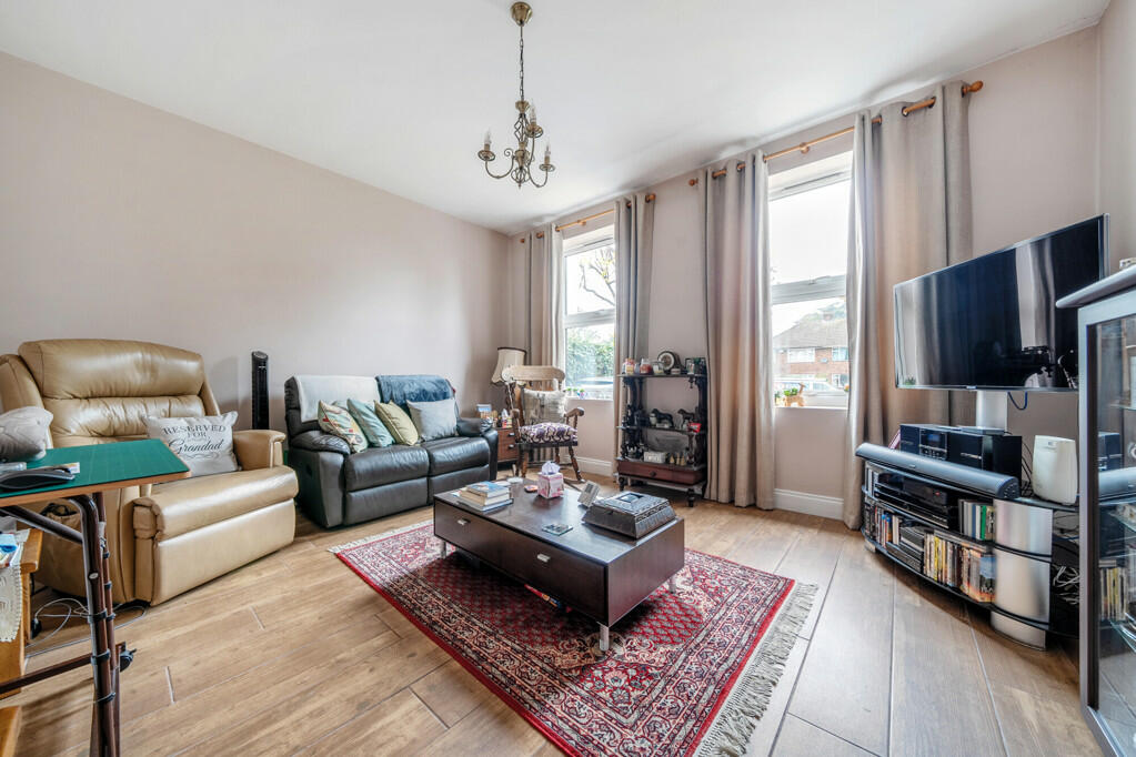 Additional property image - Avenue Road, Kent