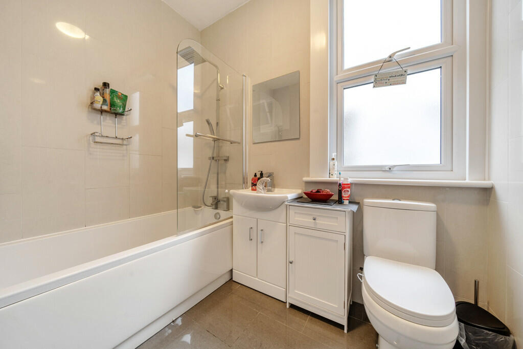 Additional property image - Avenue Road, Kent