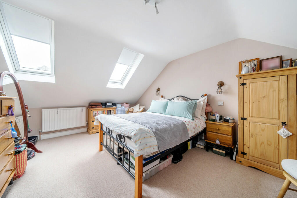 Additional property image - Avenue Road, Kent