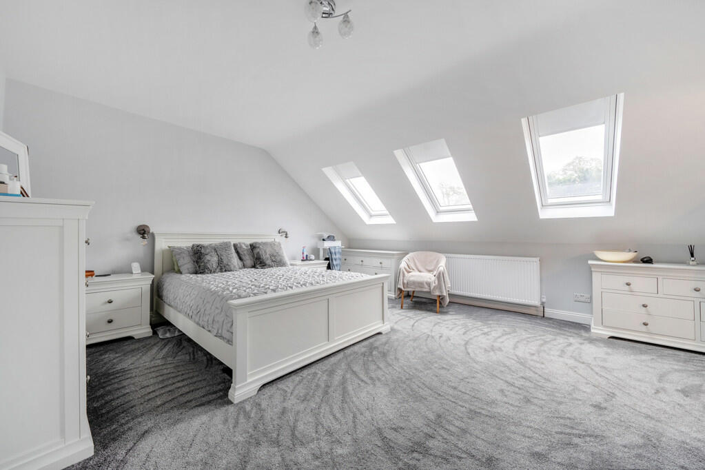 Additional property image - Avenue Road, Kent