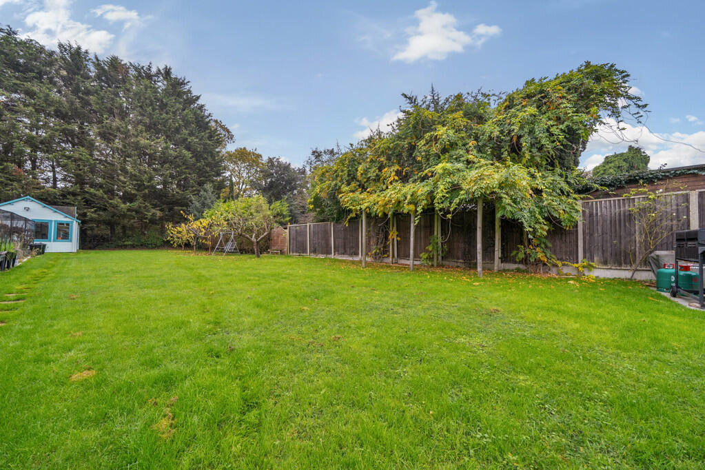 Additional property image - Avenue Road, Kent