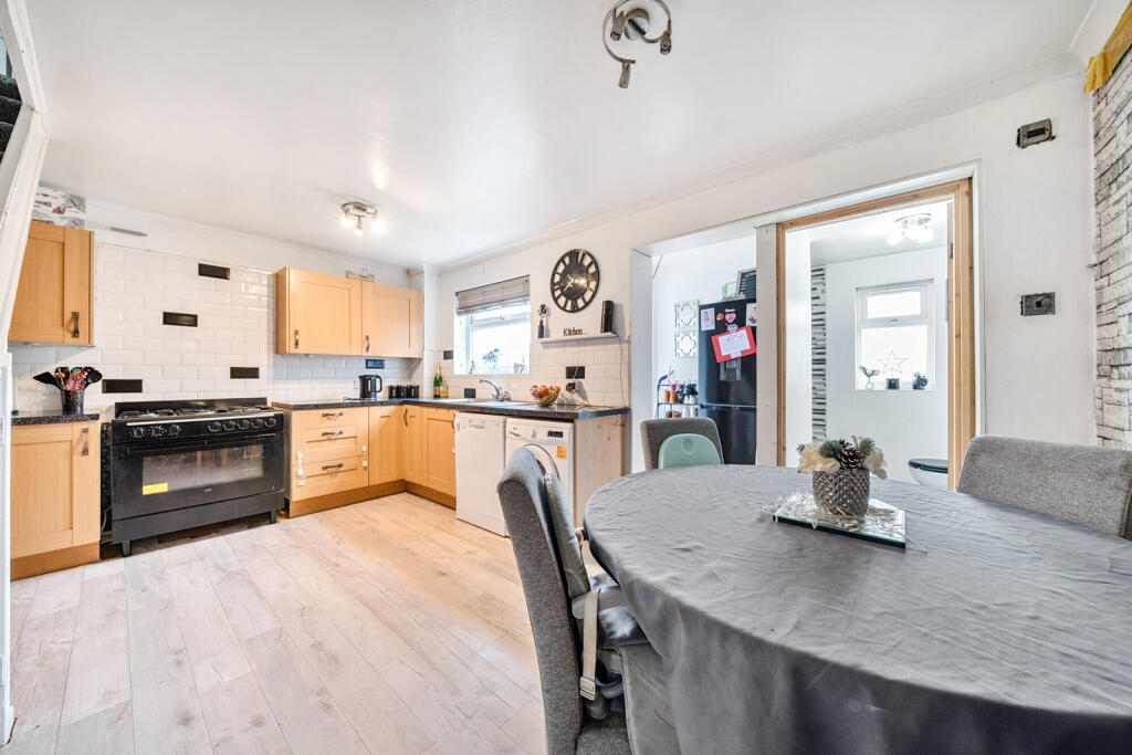 Additional property image - Silver Spring Close, Erith