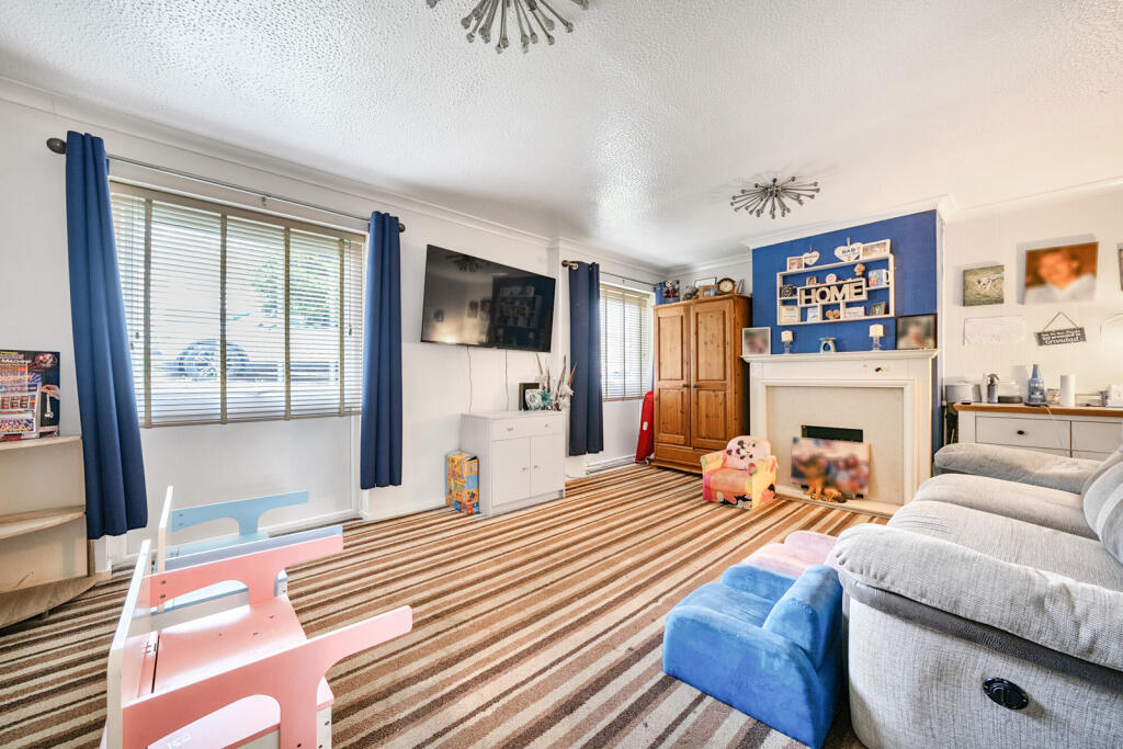 Additional property image - Silver Spring Close, Erith