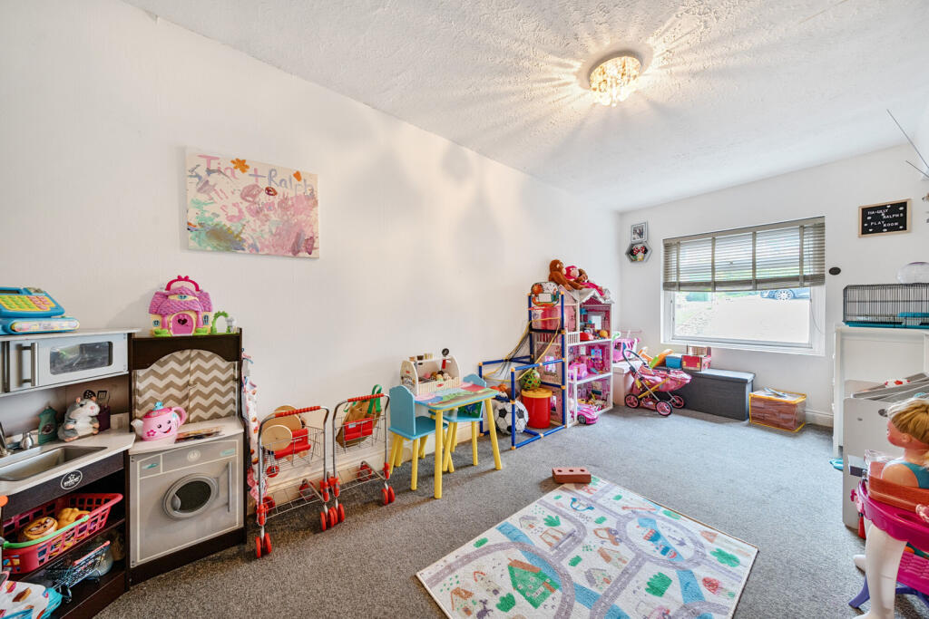 Additional property image - Silver Spring Close, Erith