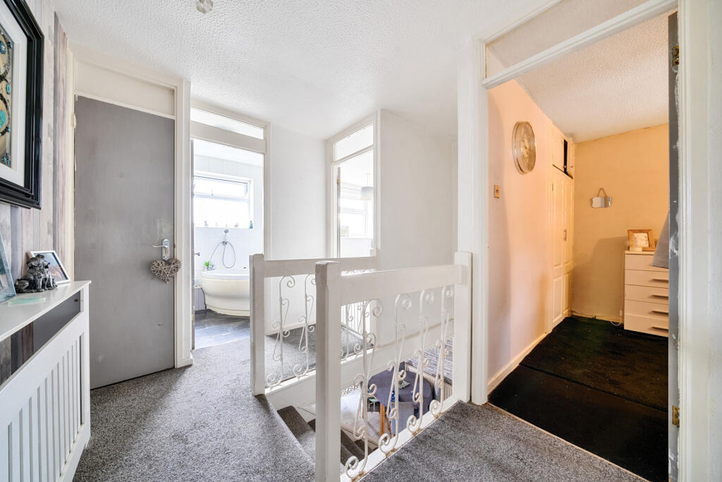 Additional property image - Silver Spring Close, Erith