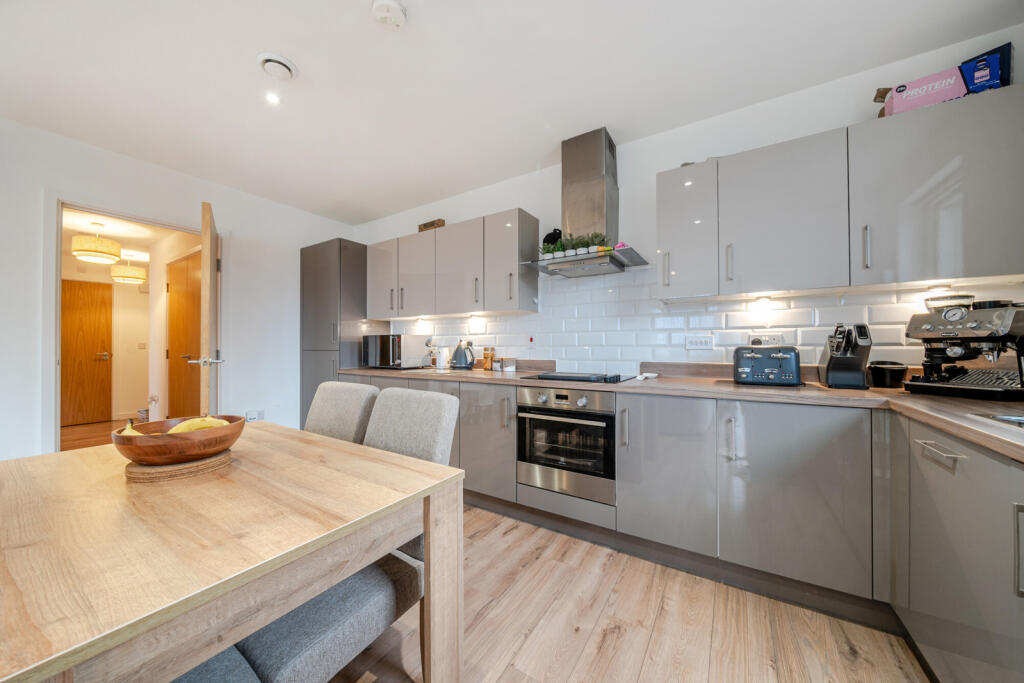 Additional property image - Erith High Street, Erith