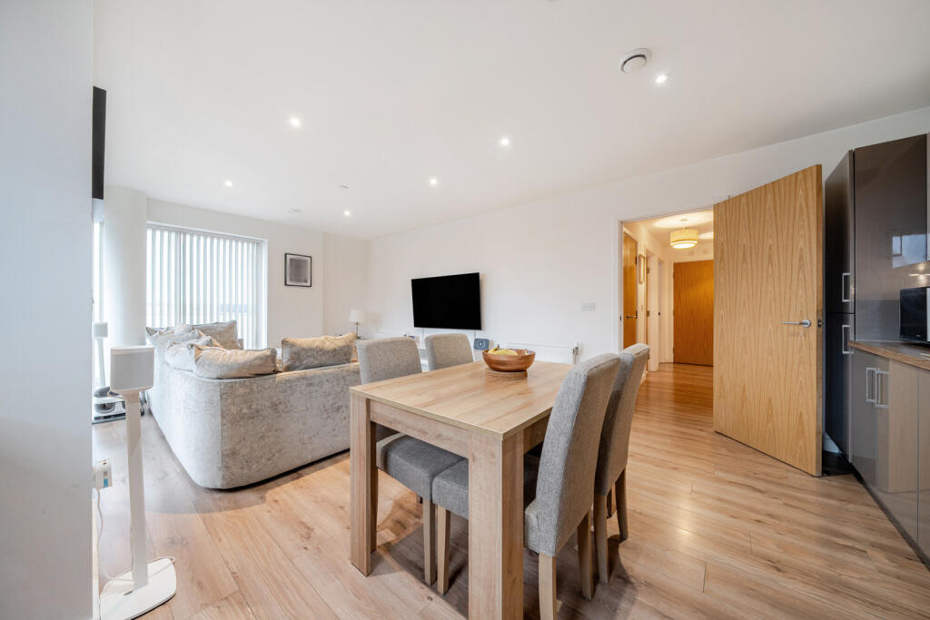 Additional property image - Erith High Street, Erith
