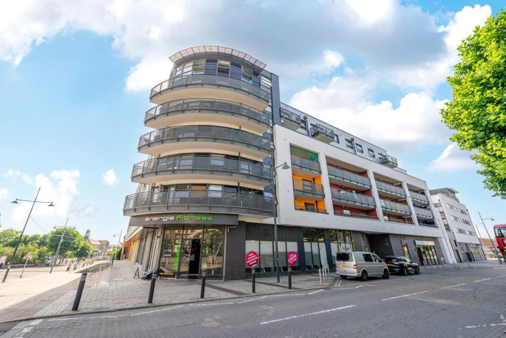 Main image of property: High Street, Erith